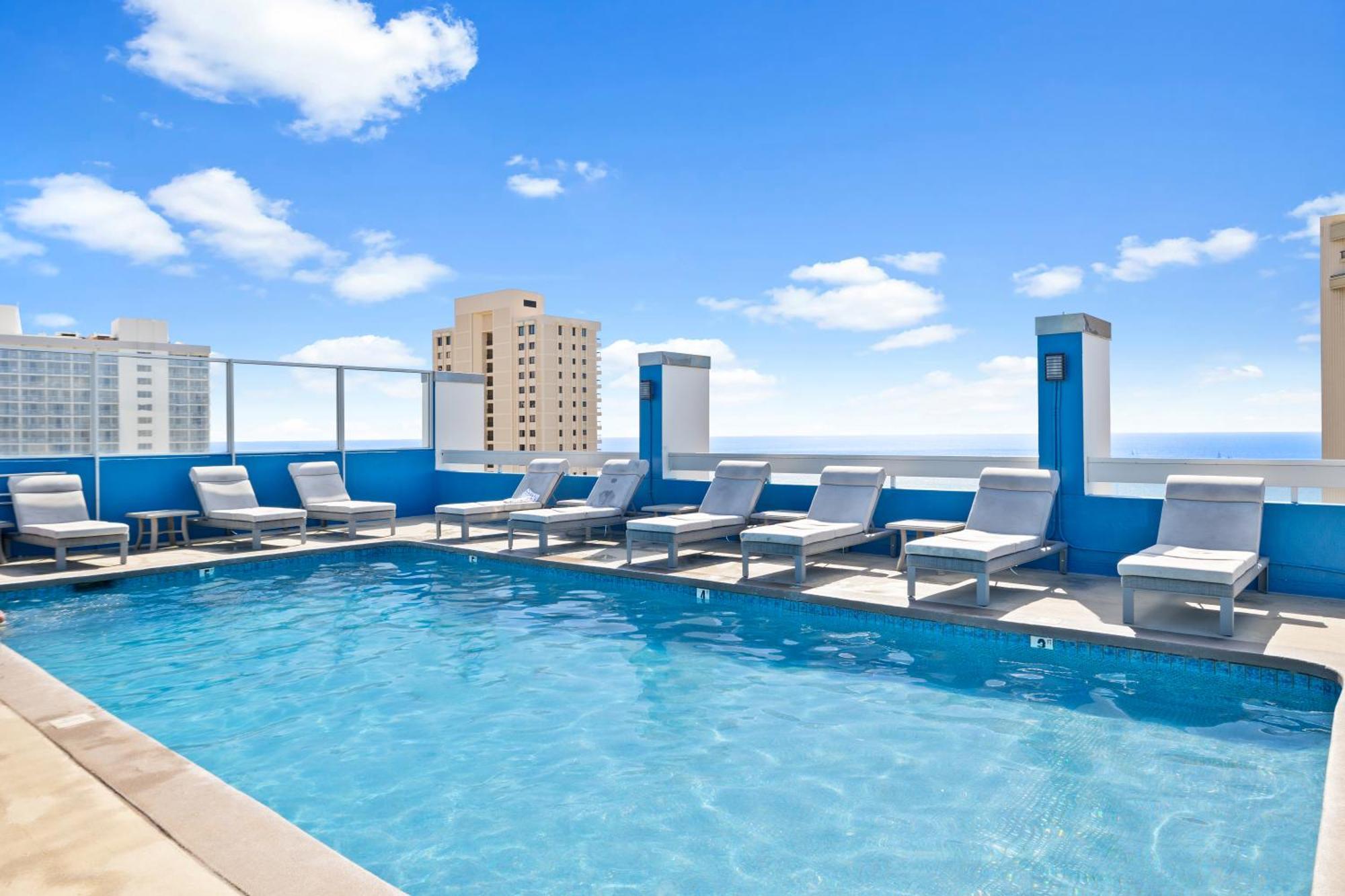 Steps To Waikiki Beach! Newly Renovated With 75" Tv Honolulu Exteriér fotografie