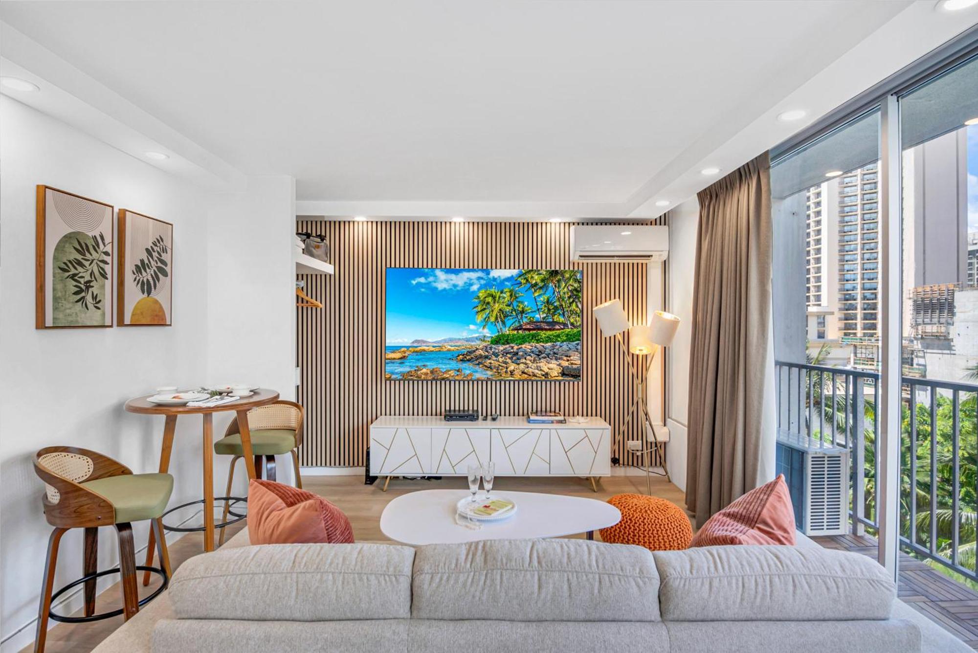Steps To Waikiki Beach! Newly Renovated With 75" Tv Honolulu Exteriér fotografie