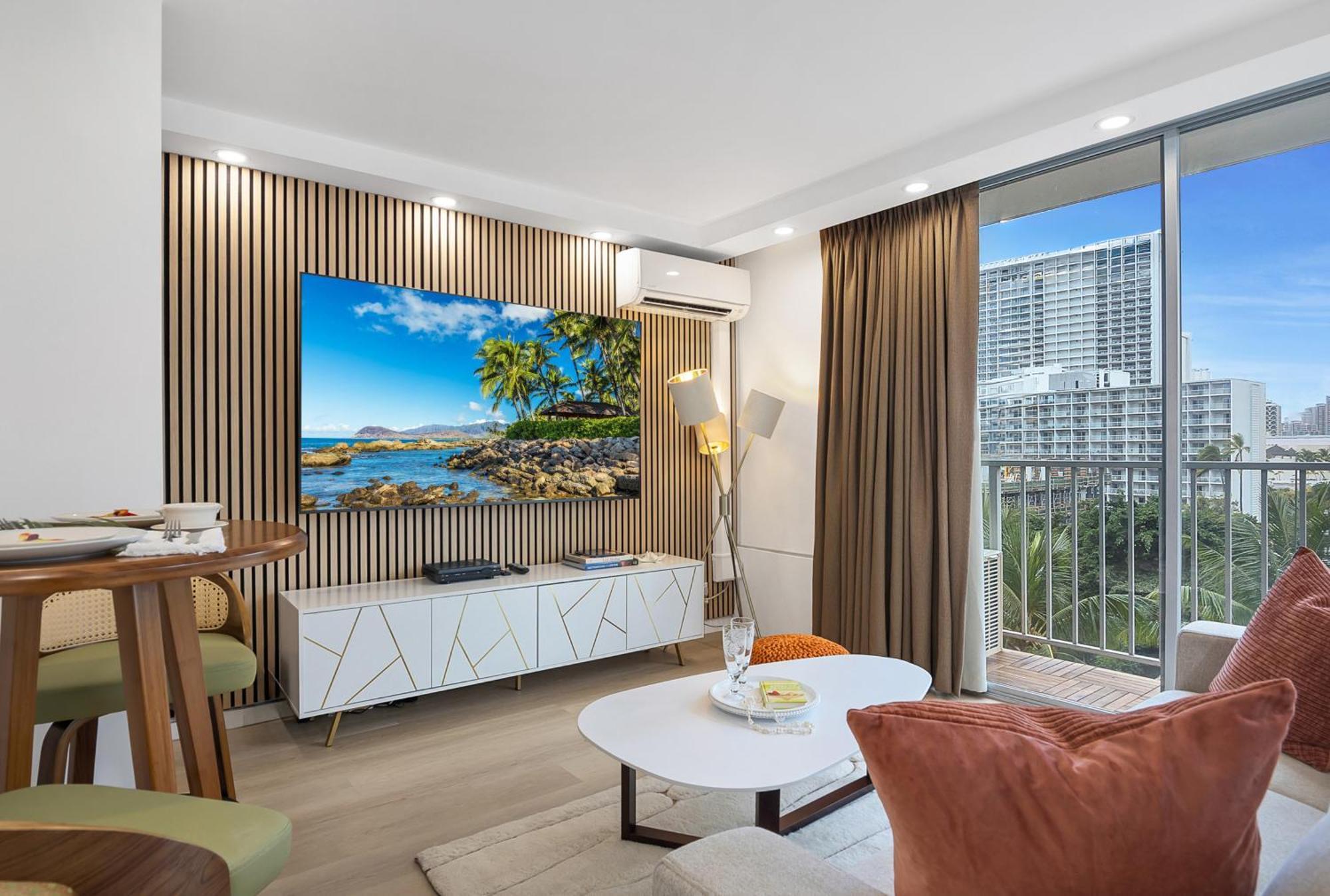 Steps To Waikiki Beach! Newly Renovated With 75" Tv Honolulu Exteriér fotografie